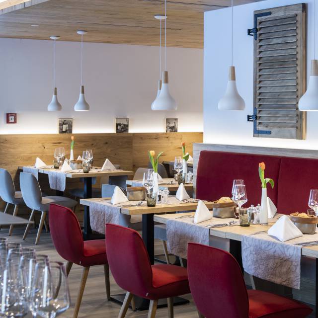 Das Restaurant im Schnitzers Dahoam