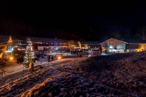 Wasmeiers Weihnachtsmarkt image