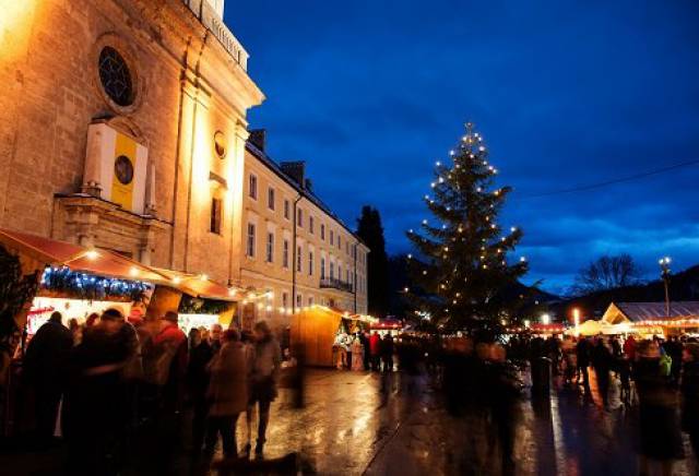Weihnachtlicher Schlossmarkt Tegernsee
